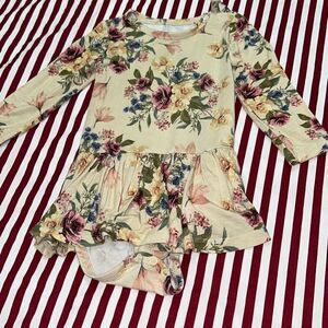 Posh peanut floral twirl bodysuit 12/18